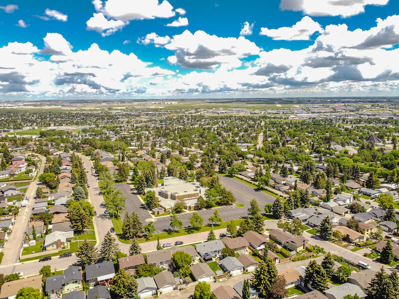 Thorncliffe is 8.5km from Calgary International Airport